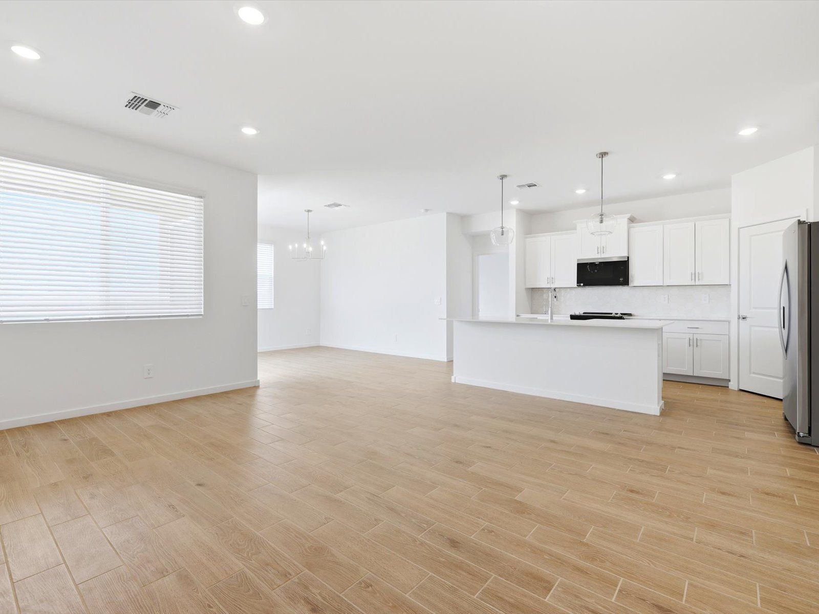 Interior image taken at a Meritage Homes community in San Tan Valley, AZ.