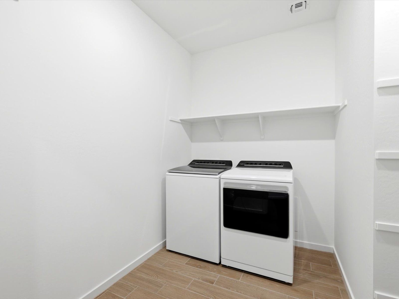 Interior image taken at a Meritage Homes community in San Tan Valley, AZ.
