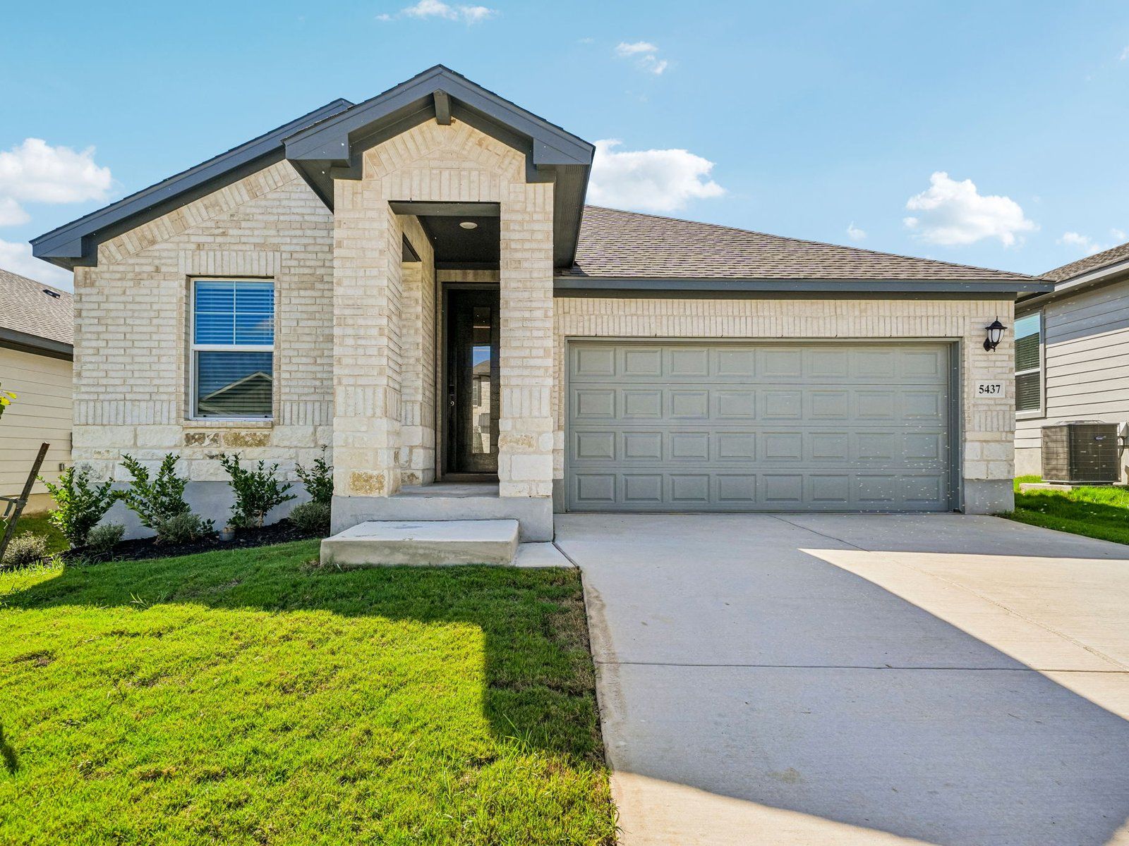 The Briscoe (820) - Stetson Ridge: Marion, Texas - Meritage Homes