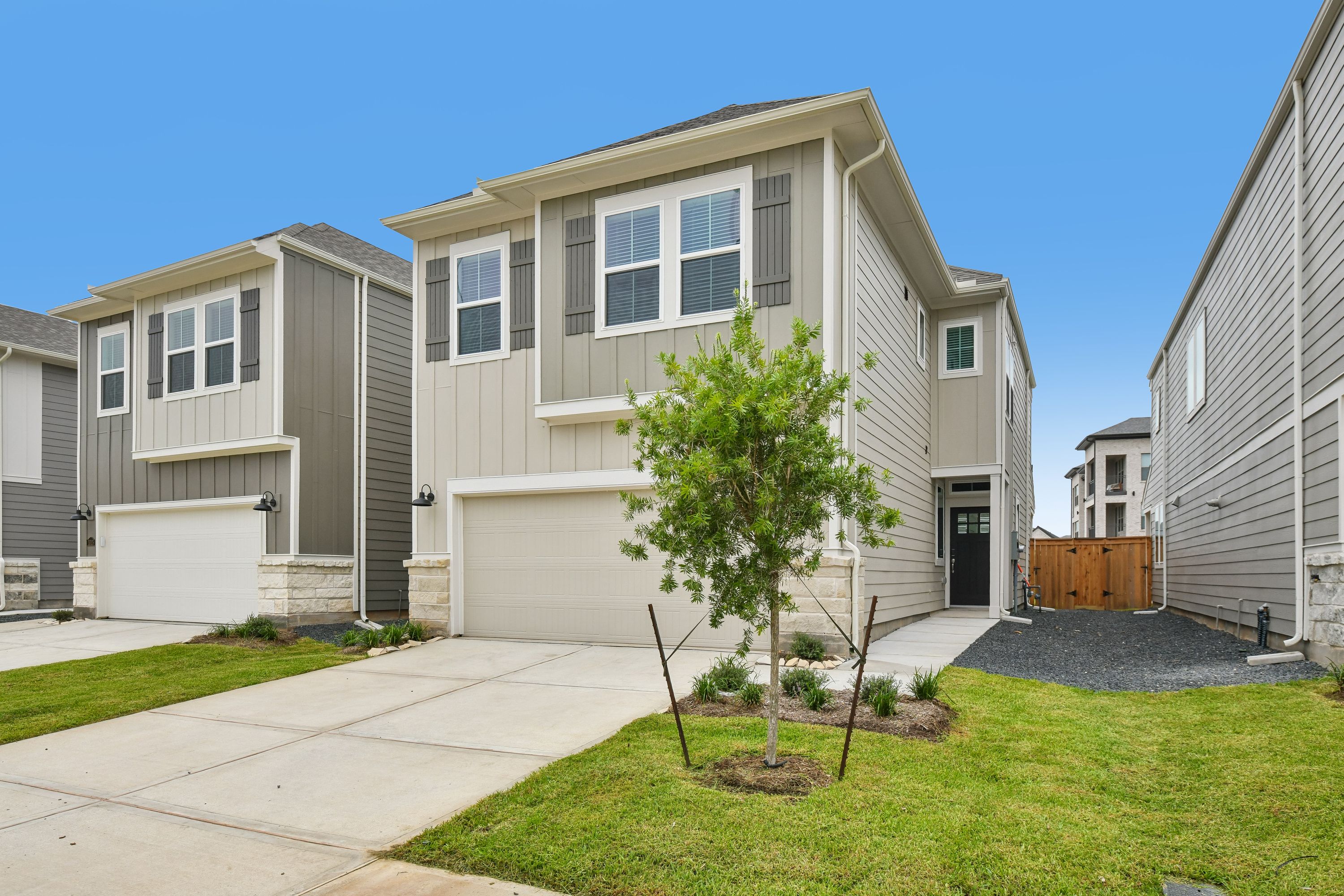 1019 Cedar Place Lane