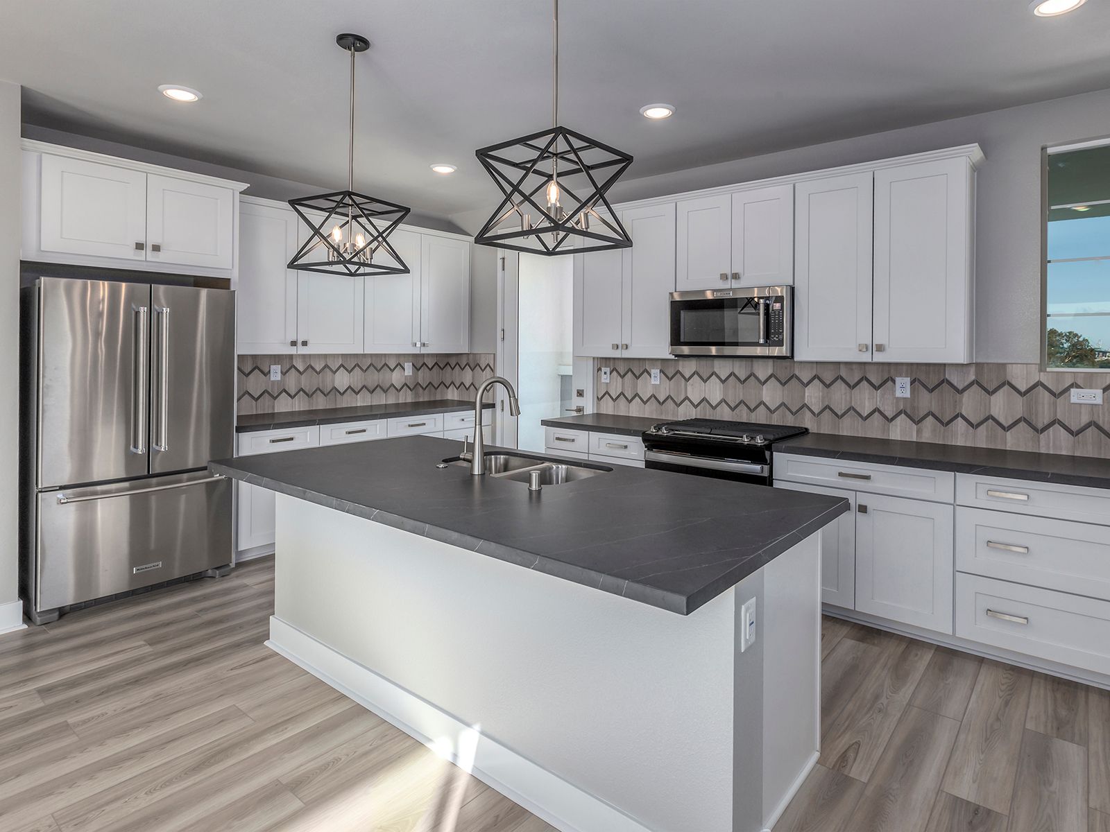 Residence 3 - NEW - Kitchen 2