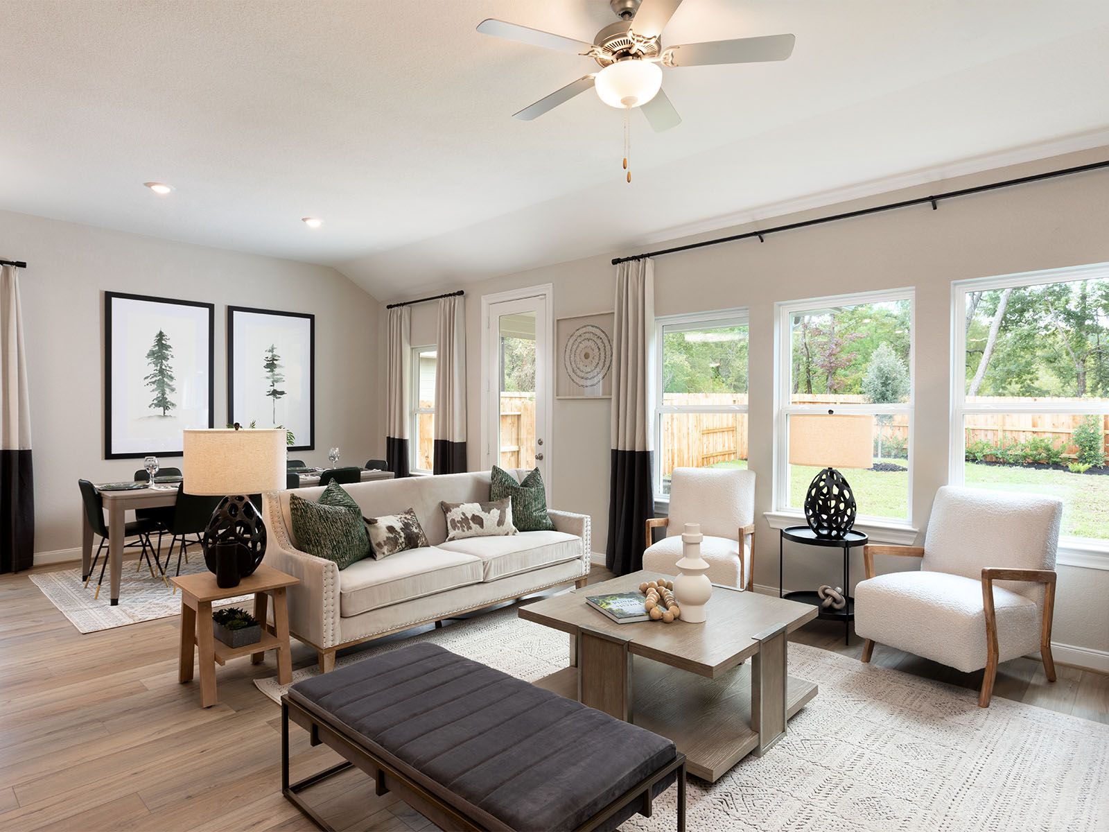 HOU_PineLakeCove_C480_Royal_ModernFarmhouse_LR DR_web