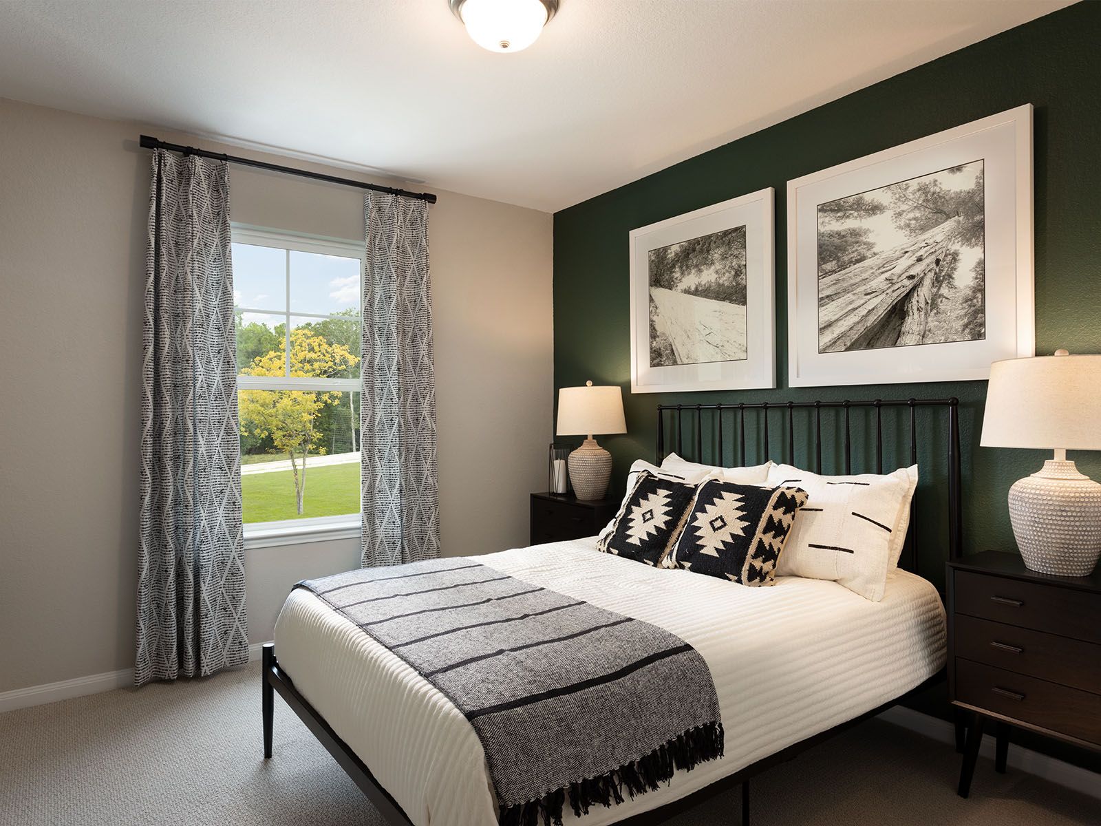 Secondary bedroom