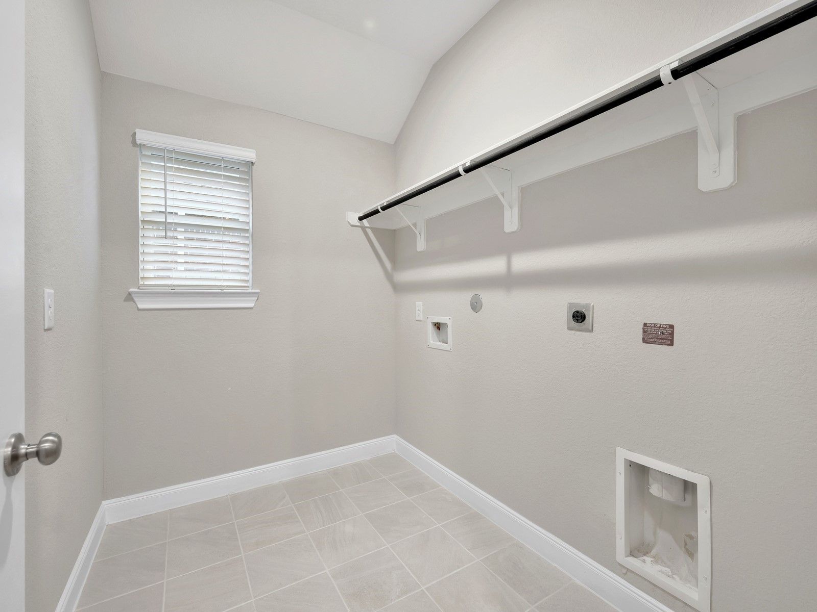 131 Grove Terrace Court. Montgomery, TX 77316