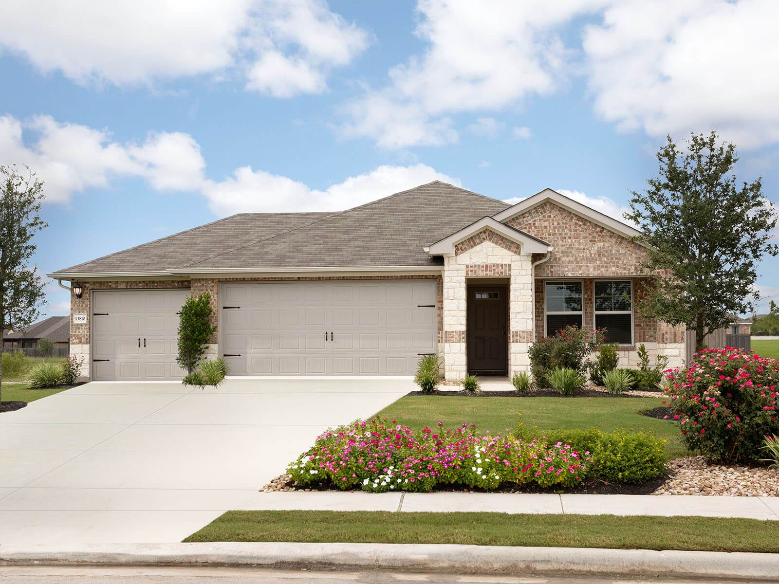 The ShadowGlen Callaghan (830) Floorplan Model Home