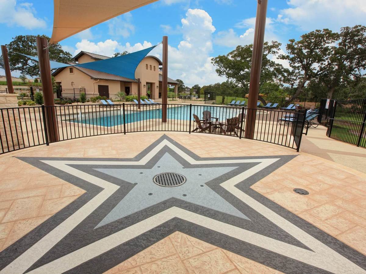 Kids can cool off at the splash pad while you soak up the sun poolside.