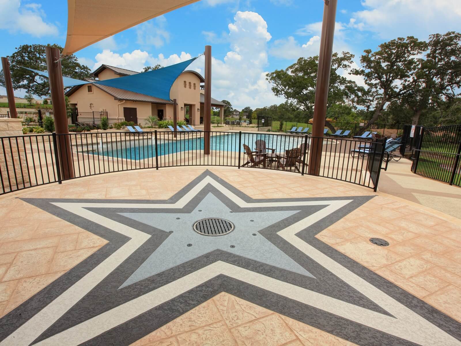 Kids can cool off at the splash pad while you soak up the sun poolside.