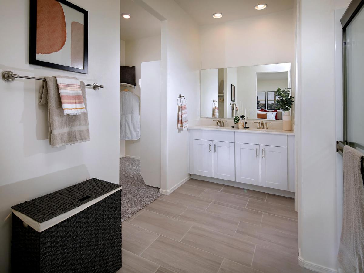 The 2110 floorplan modeled at Fieldstone at Gladden Farms.