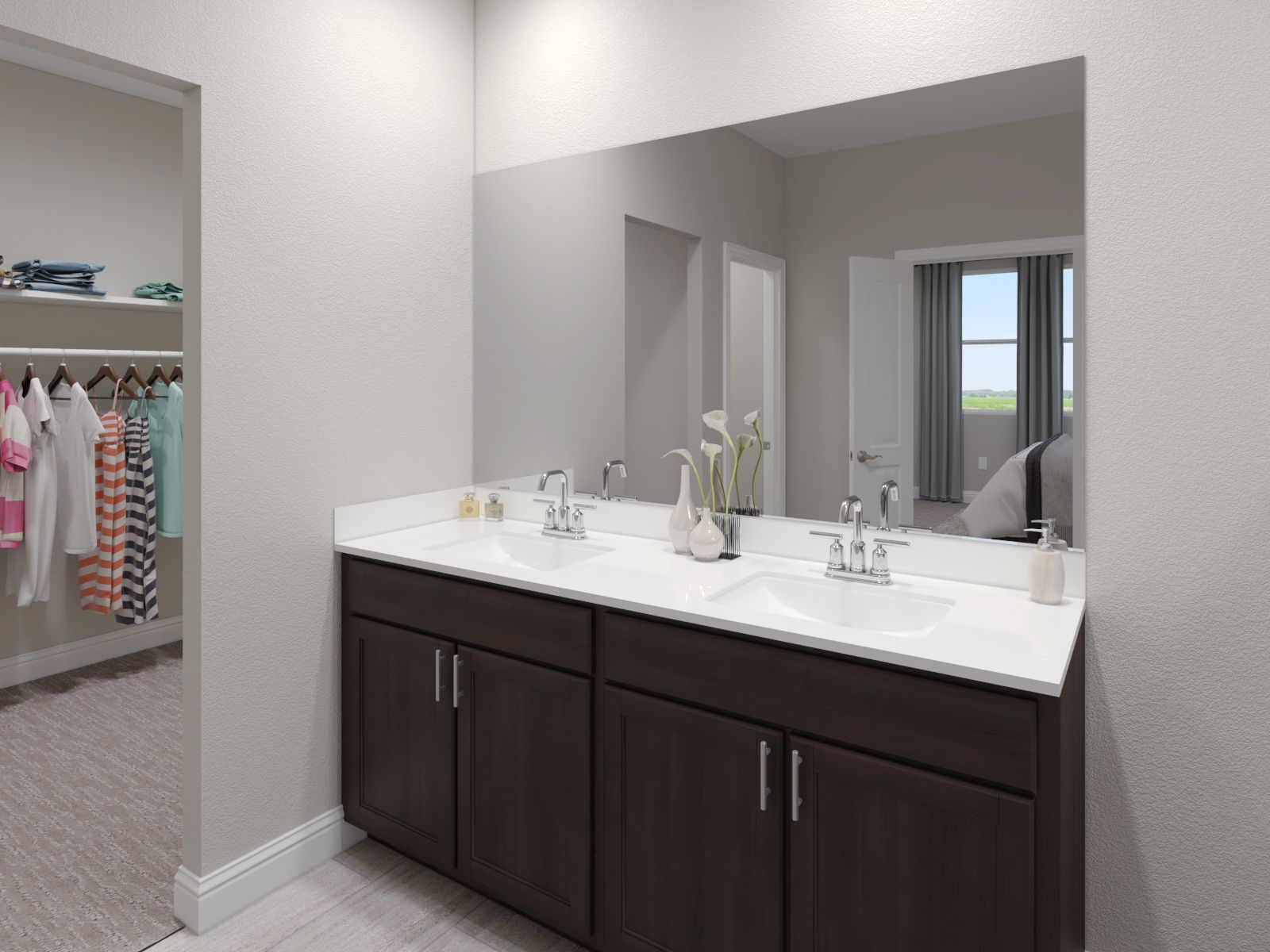 Dual sinks in the primary bathroom