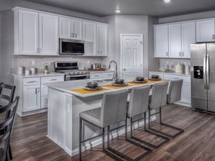 The Glenwood - Buffalo Highlands: The Canyon Collection: Commerce City, Colorado - Meritage Homes