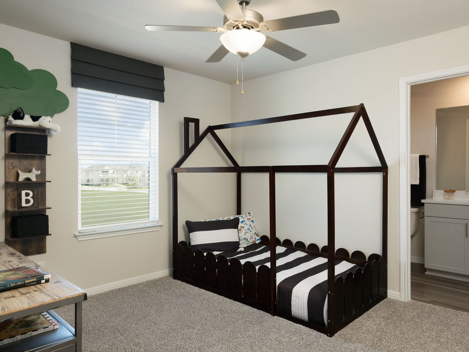 The Revere (570) Floorplan