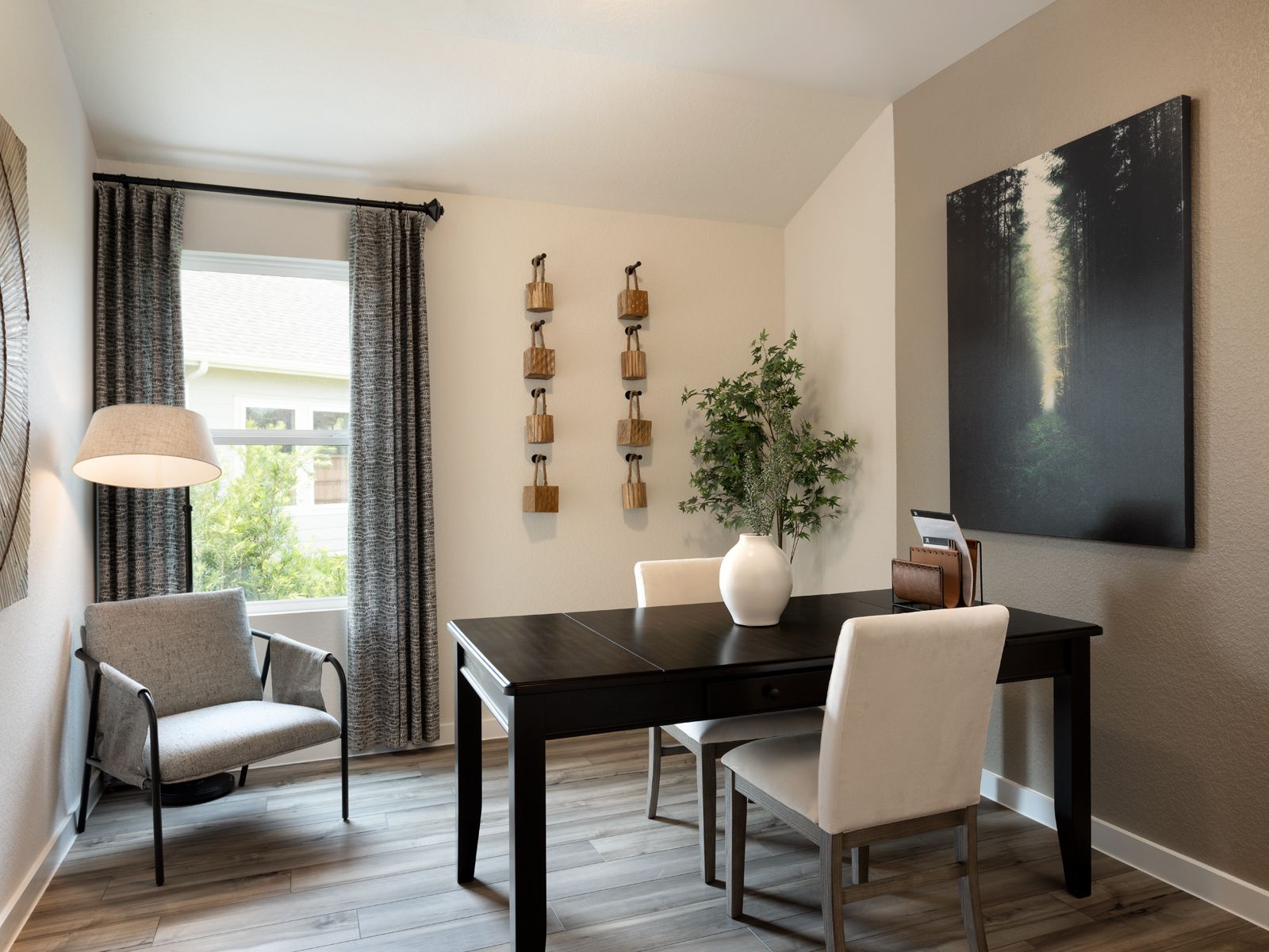The flex space can be converted into a convenient study.