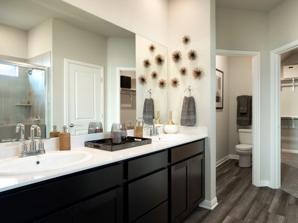 Live in luxury in the primary bathroom.