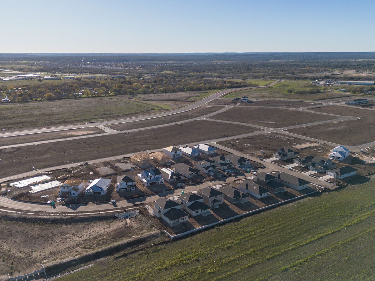 Make Waterstone Crossing your new home!