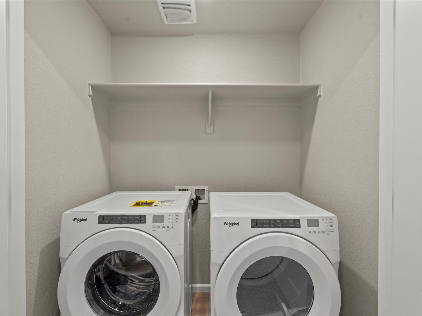 The Keystone floorplan, images taken at Horizon Uptown.