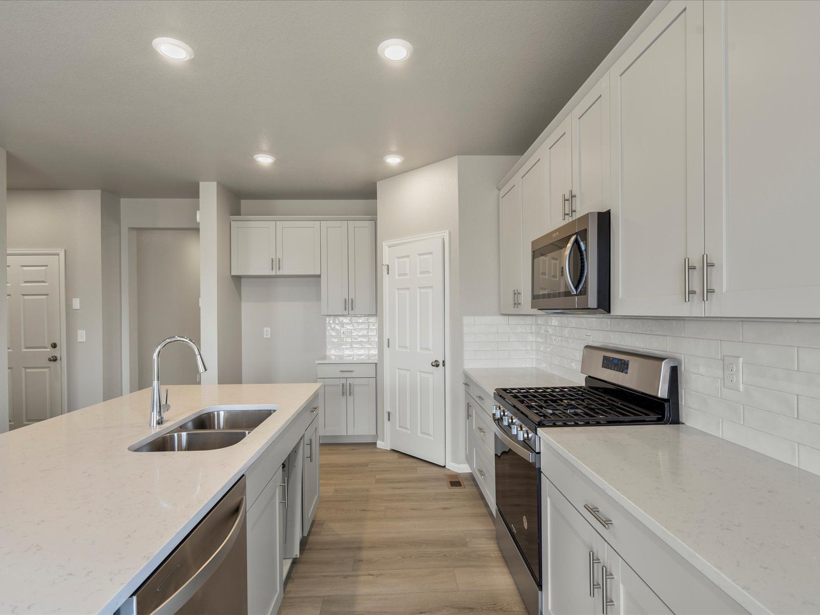 6011 Sugarloaf St. Brighton, CO 80601