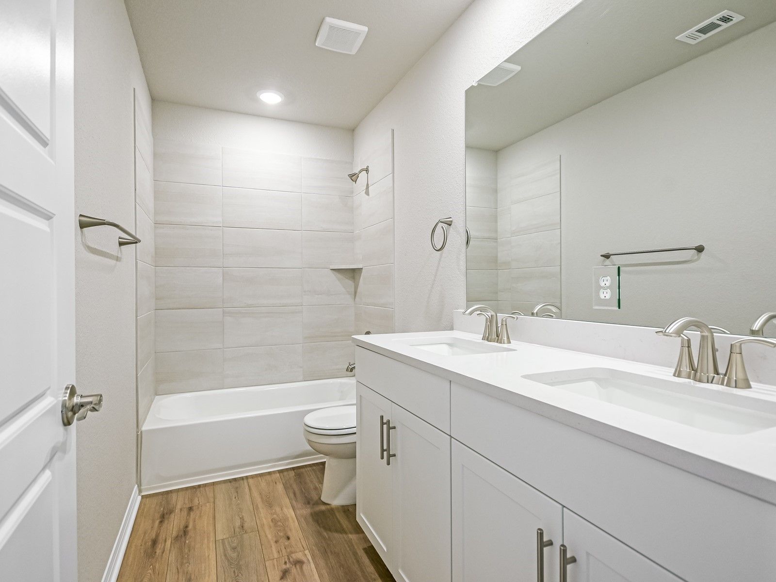 The Pearl (C452) - Butler Farms - Boulevard Collection: Liberty Hill, Texas - Meritage Homes