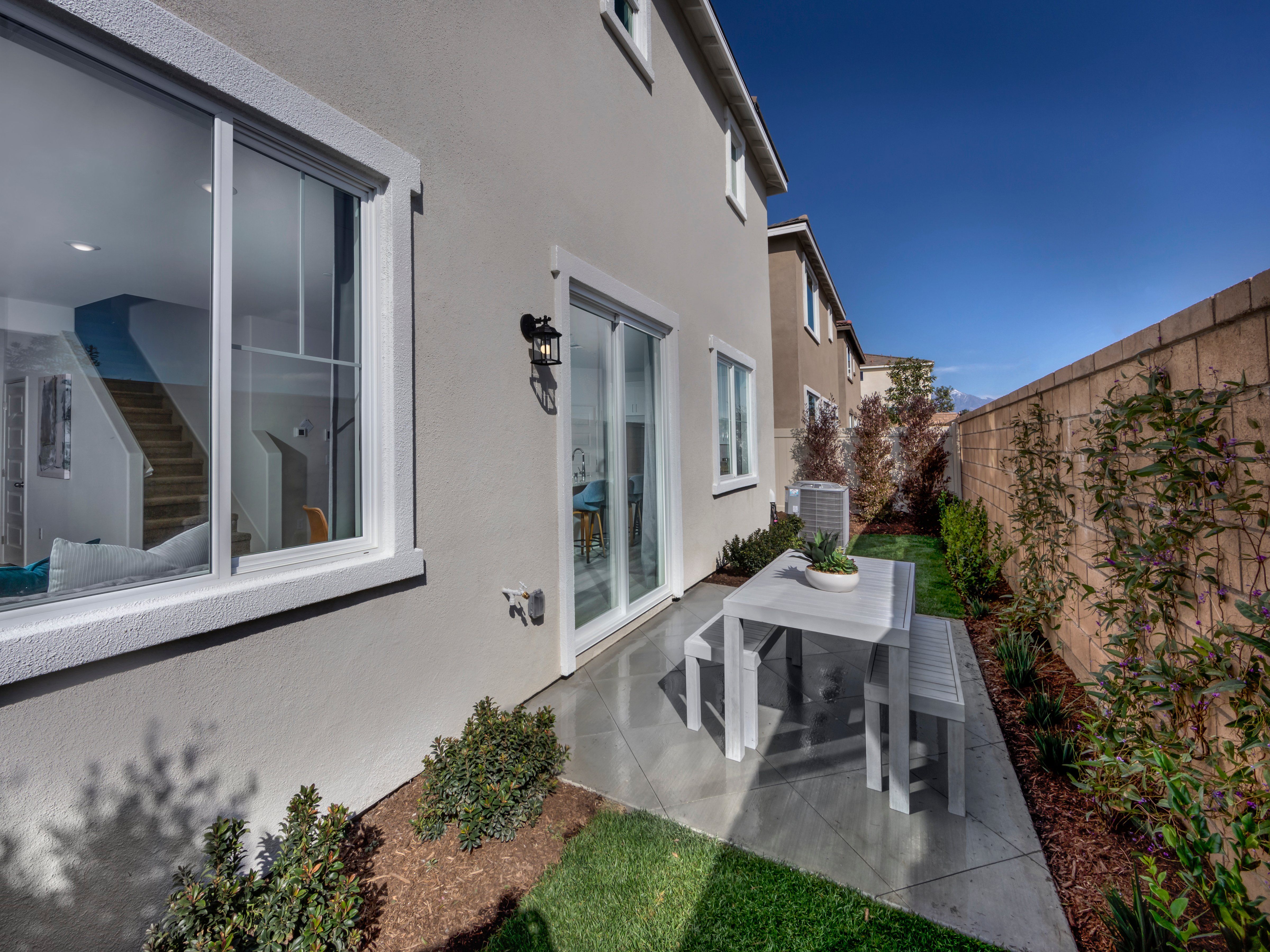 Residence 3 - NEW - backyard