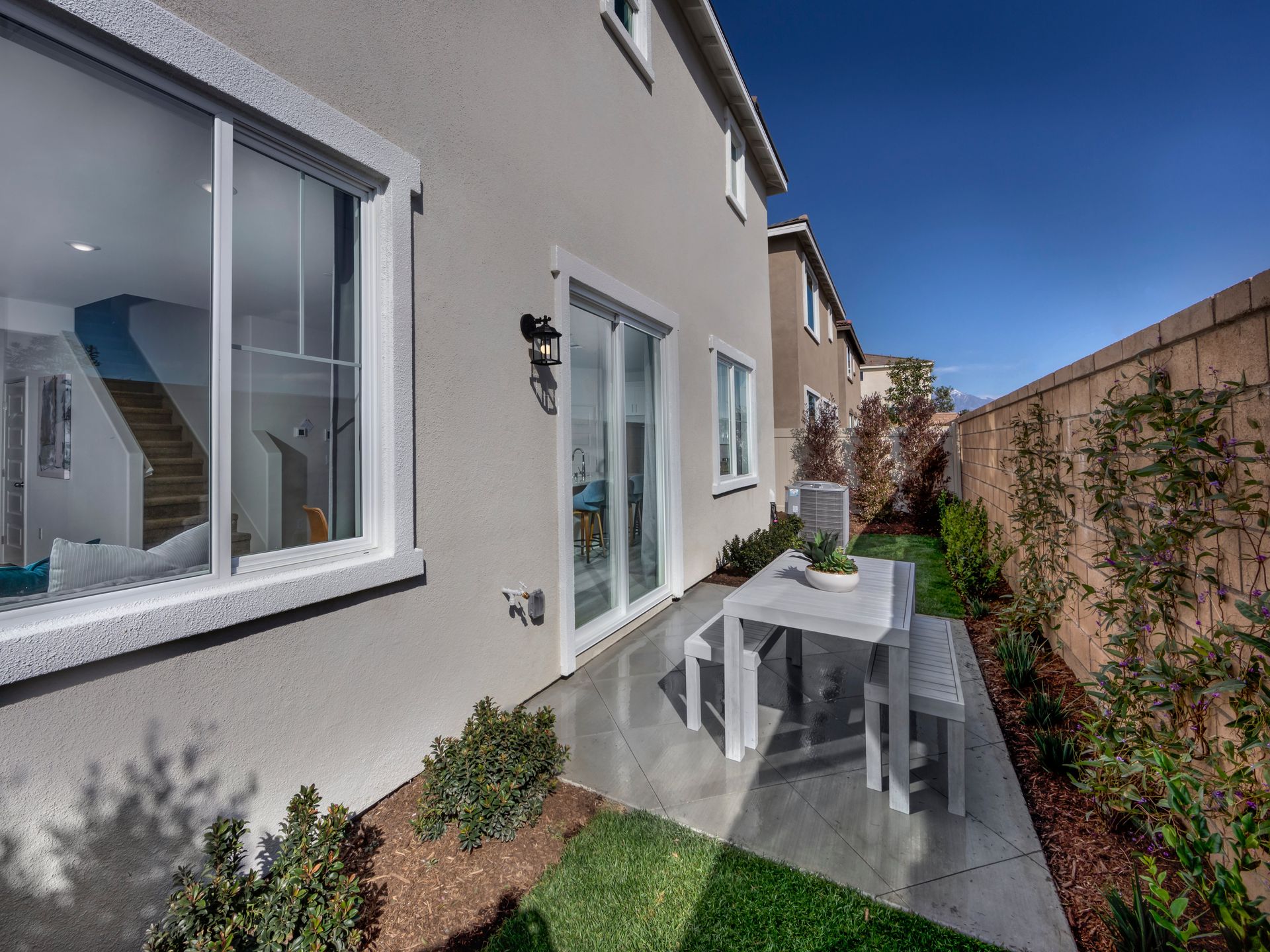 Residence 3 - NEW - backyard