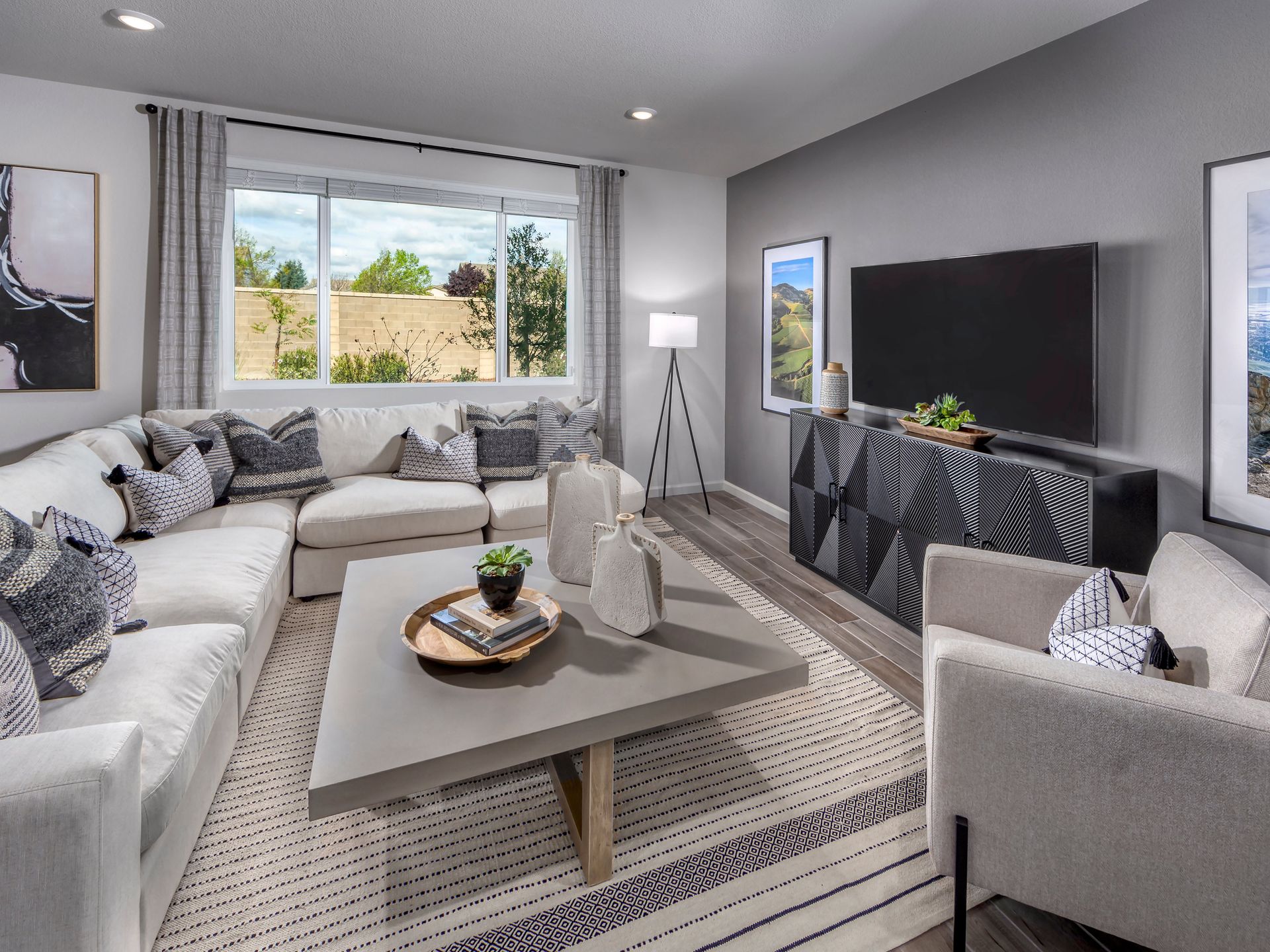 Residence 3 Gallery - NEW - great room