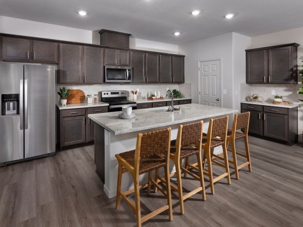 Enjoy cooking all your favorite meal with room for your loved ones.