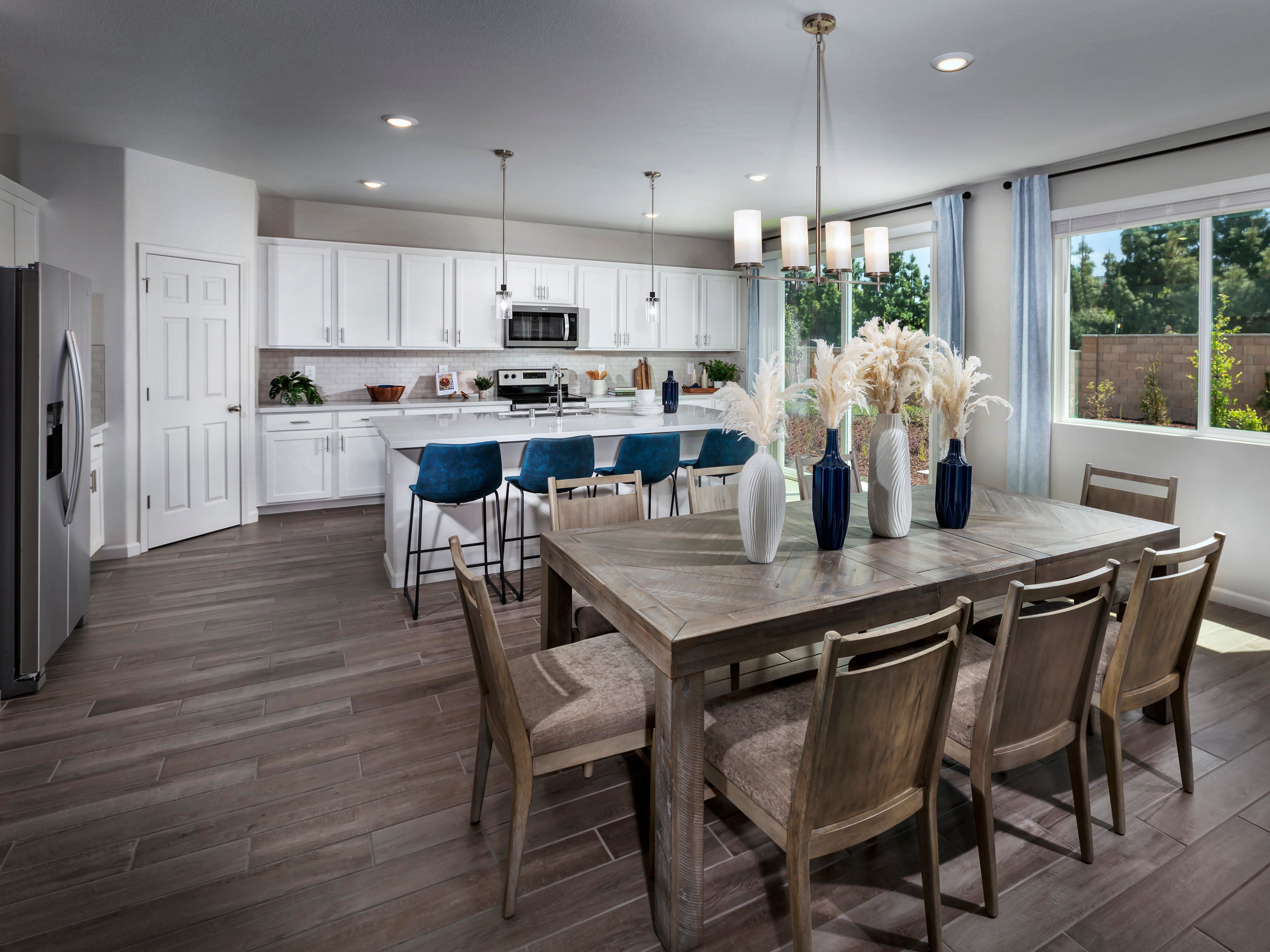 Dining room in the 5025 floorplan at a Meritage Homes community in Antioch, CA.