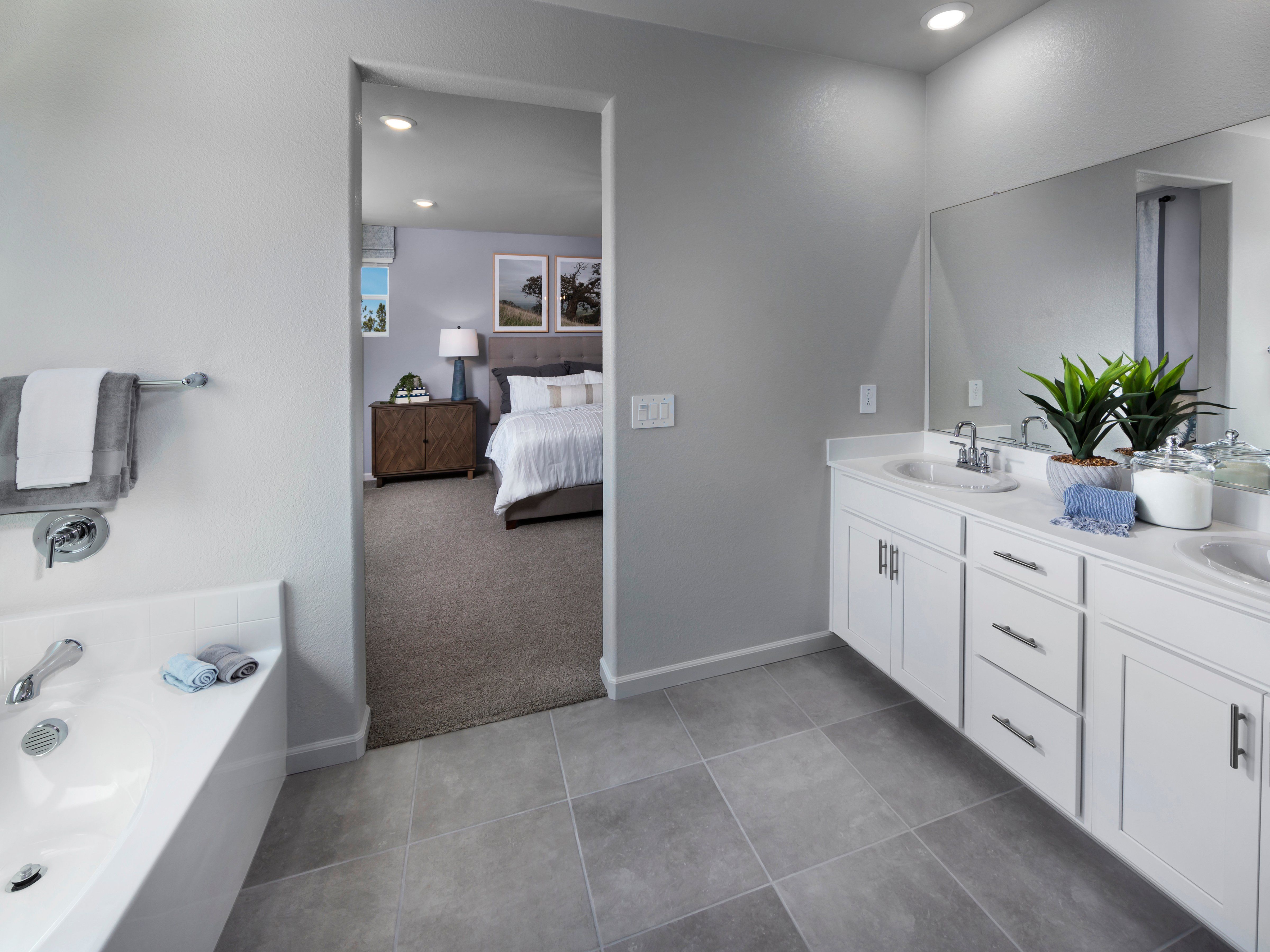 Primary bathroom in the 5025 floorplan at a Meritage Homes community in Antioch, CA.