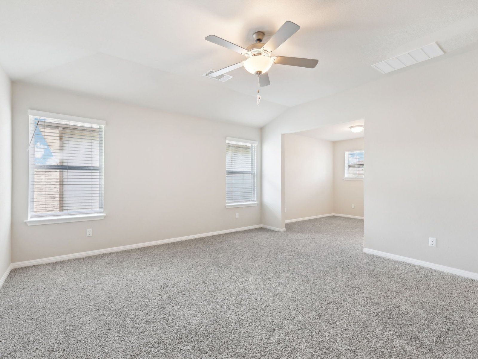 The Winedale (880) Floorplan