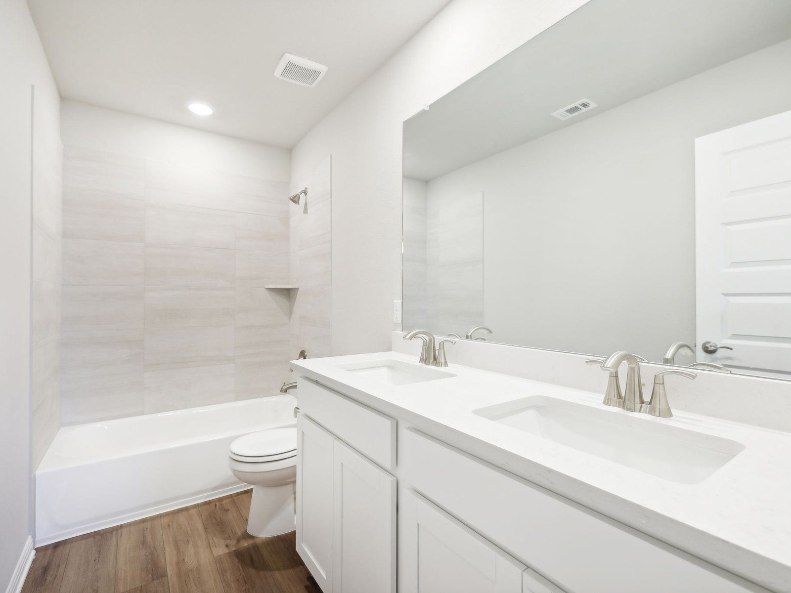 The Winedale (880) Floorplan