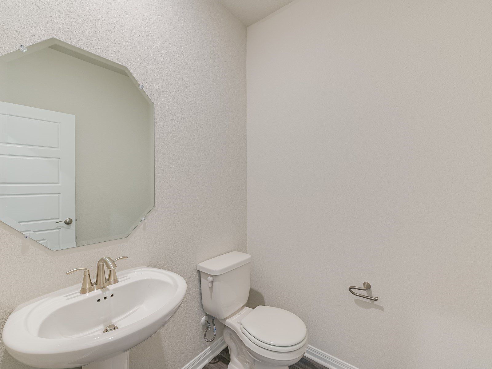 The Mckinnon (451) Floorplan