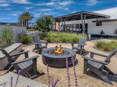 Gather with your family and friends at the Ponte Vista fire pit.