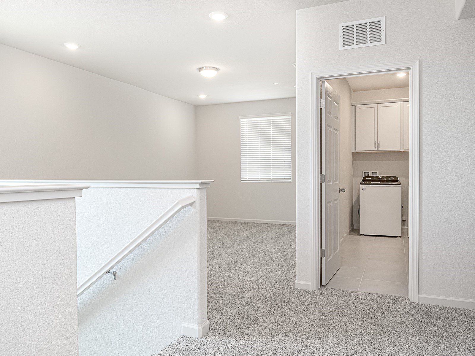 1471 Monkton Way. Sacramento, CA 95835