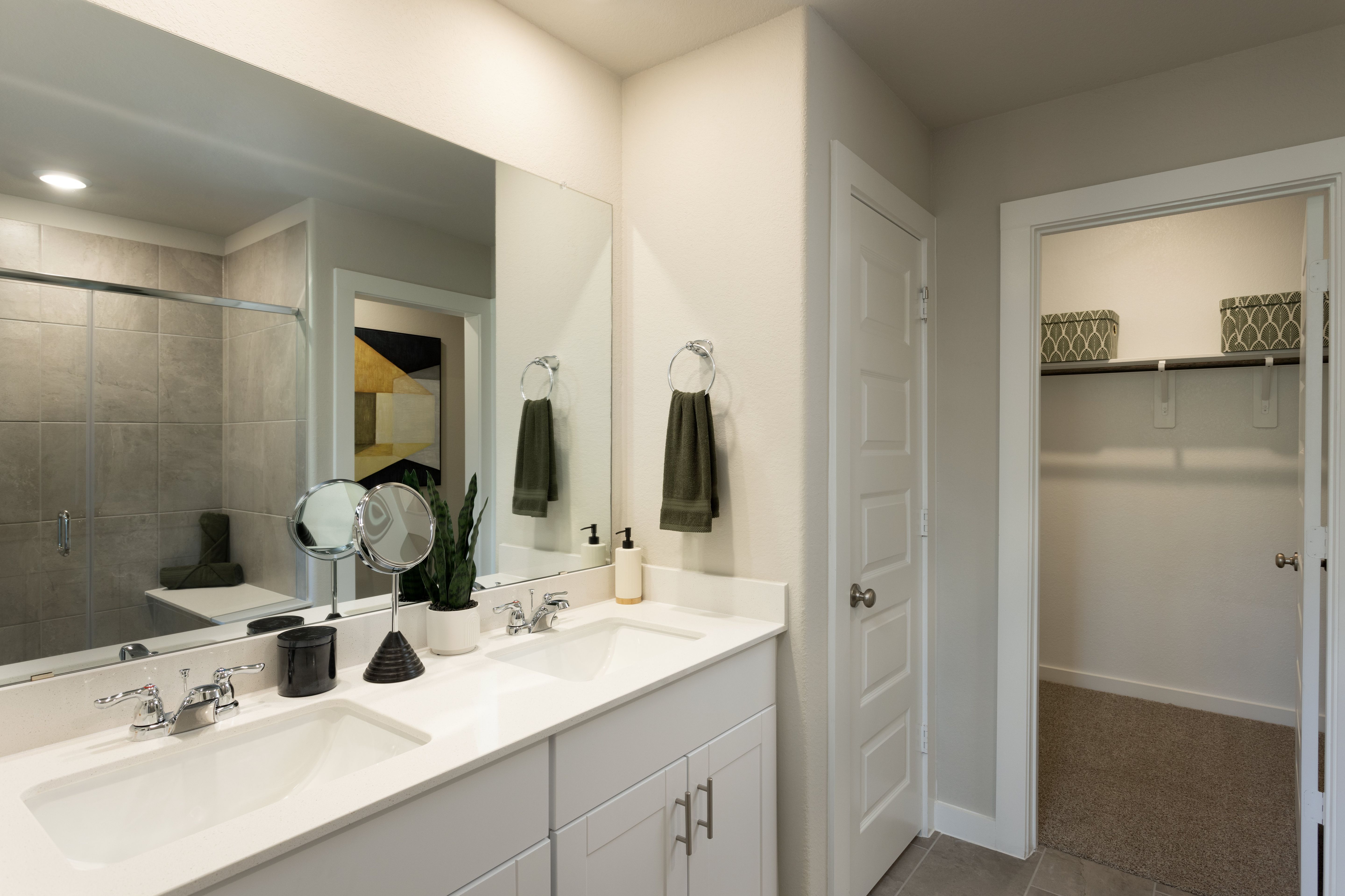 HOU_Mavera_347_Pinnacle_Primary Bathroom_16210AspenCrest_Model.jpg