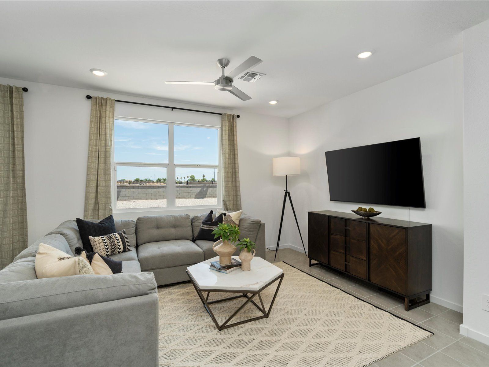 Welcome to the Cedar floorplan.