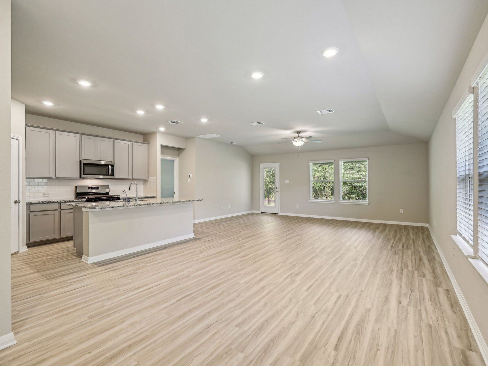 The Burnett (825) Floorplan