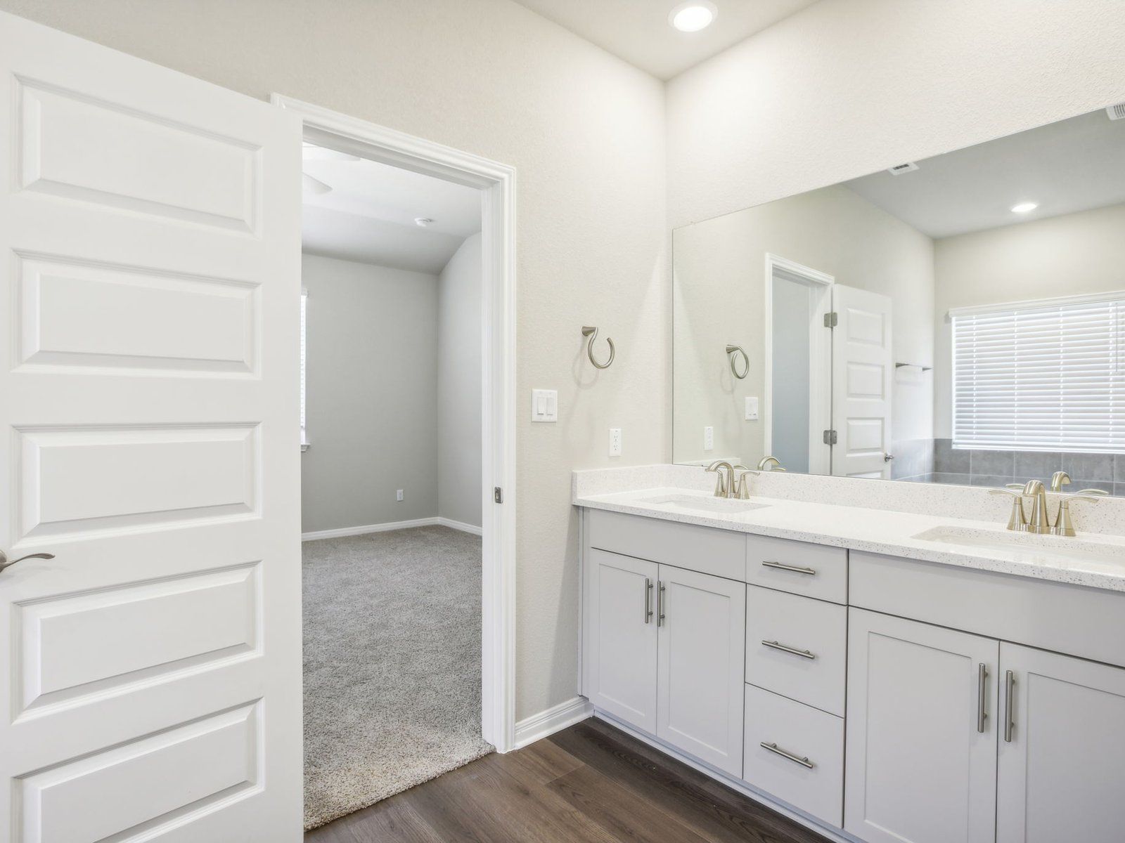 The Revere (570) Floorplan