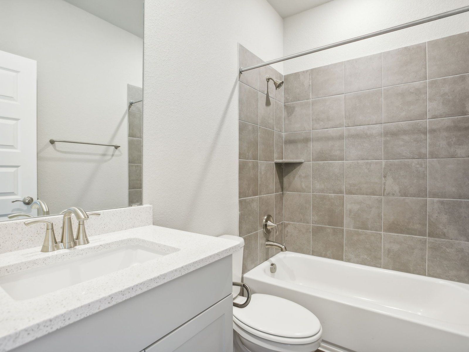 The Revere (570) Floorplan
