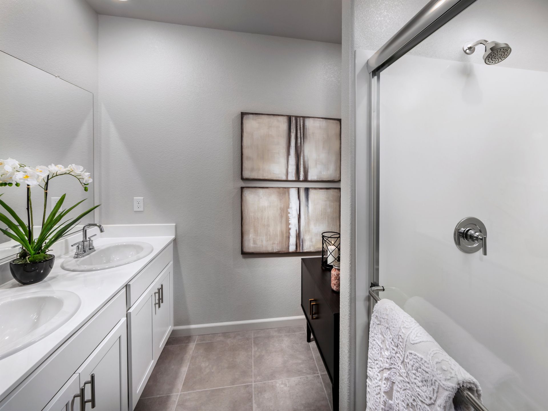 Primary bathroom in the 3522 floorplan at a Meritage Homes community in Vacaville, CA.