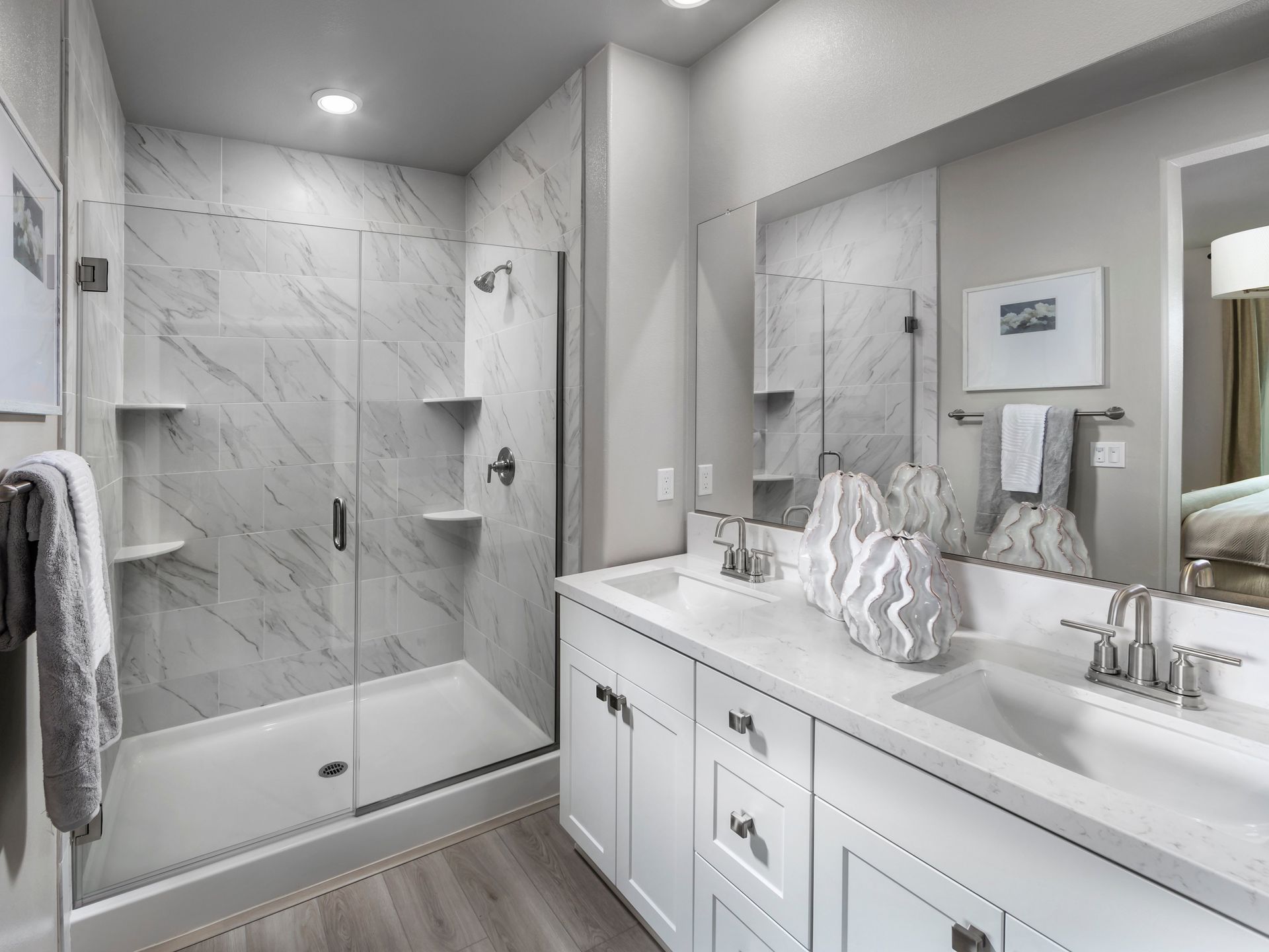 Primary bathroom in the 2135 floorplan at a Meritage Homes community in San Pedro, CA.