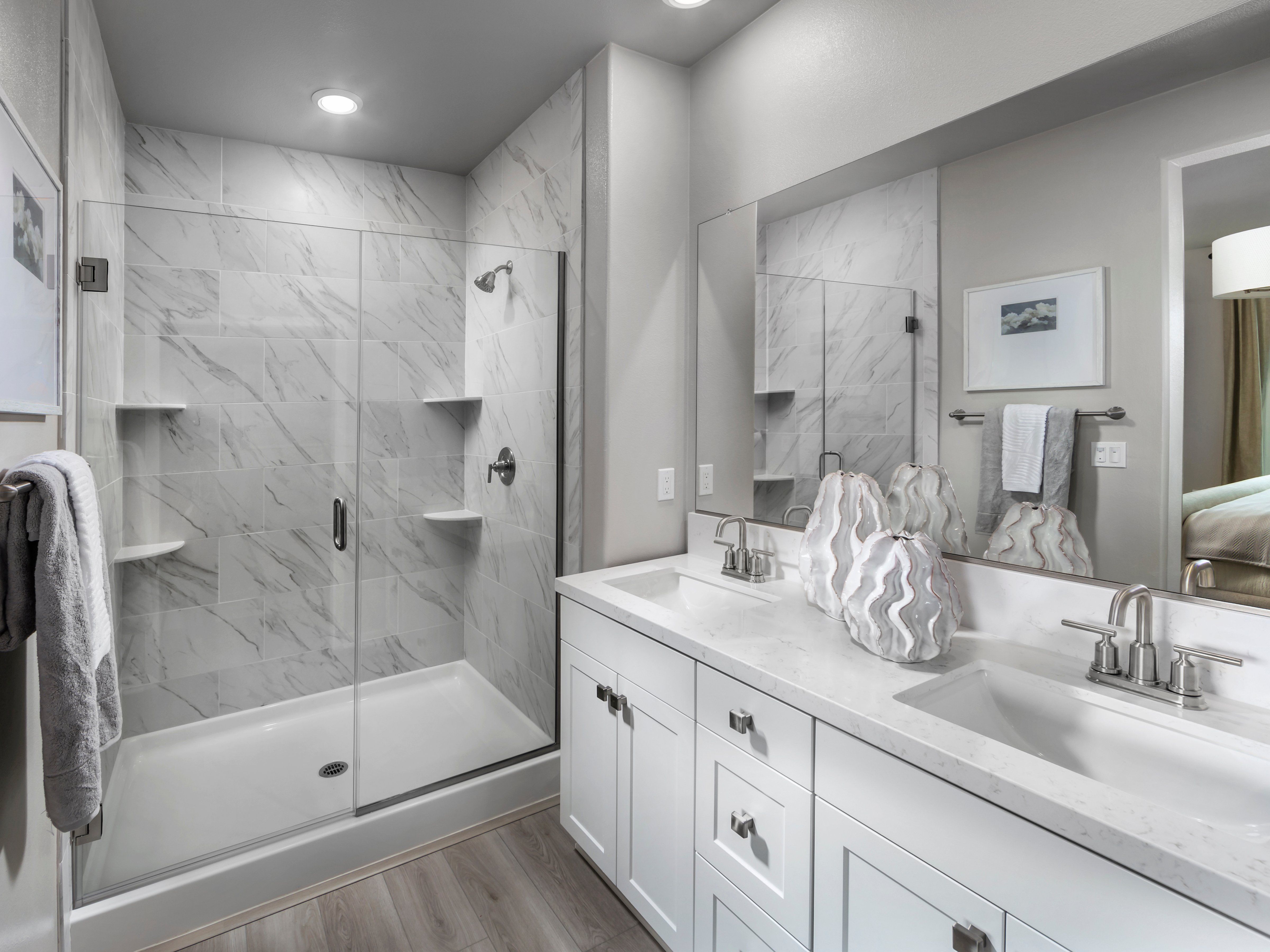 Primary bathroom in the 2135 floorplan at a Meritage Homes community in San Pedro, CA.
