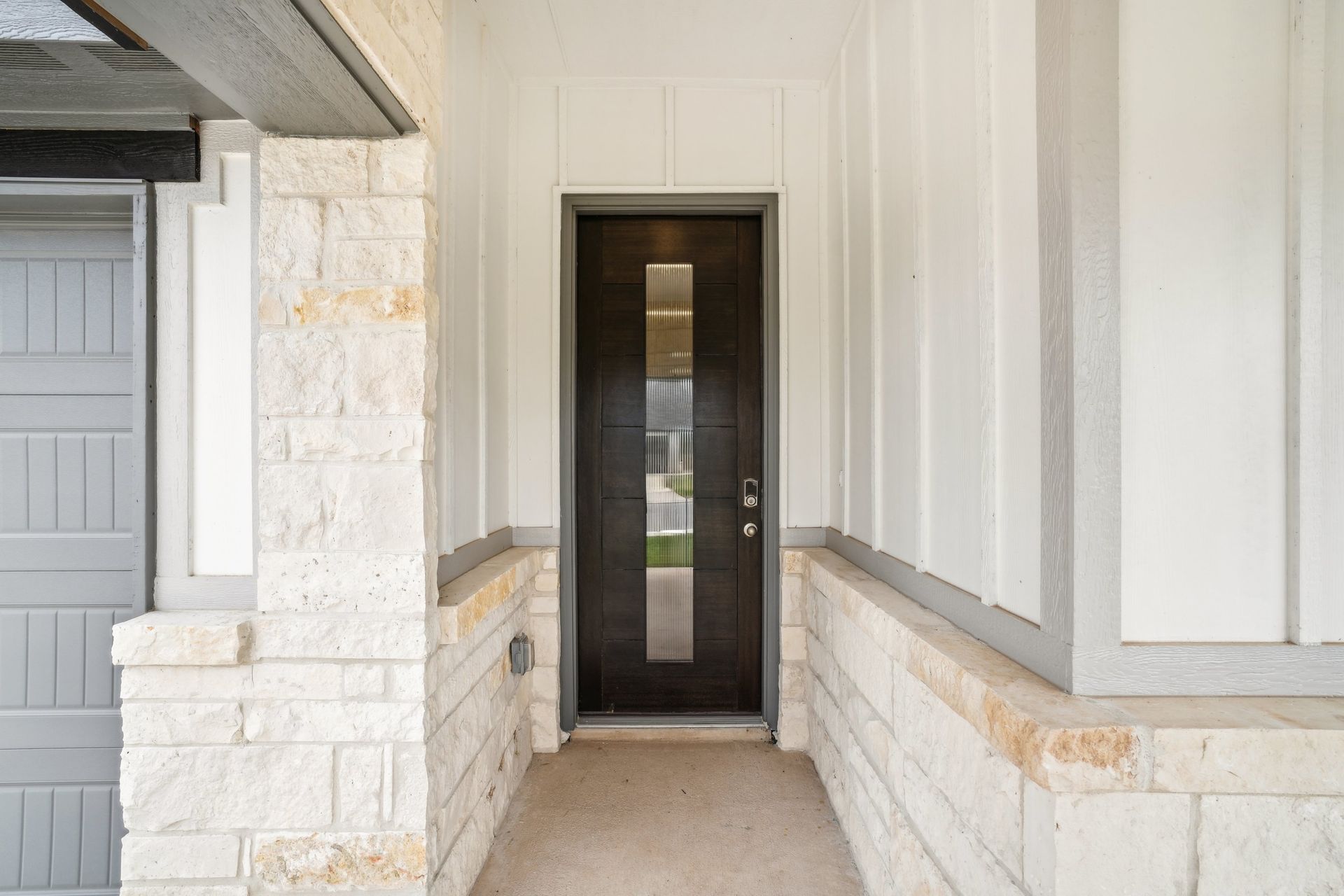 Front exterior of the Oleander floorplan at a Meritage Homes community.