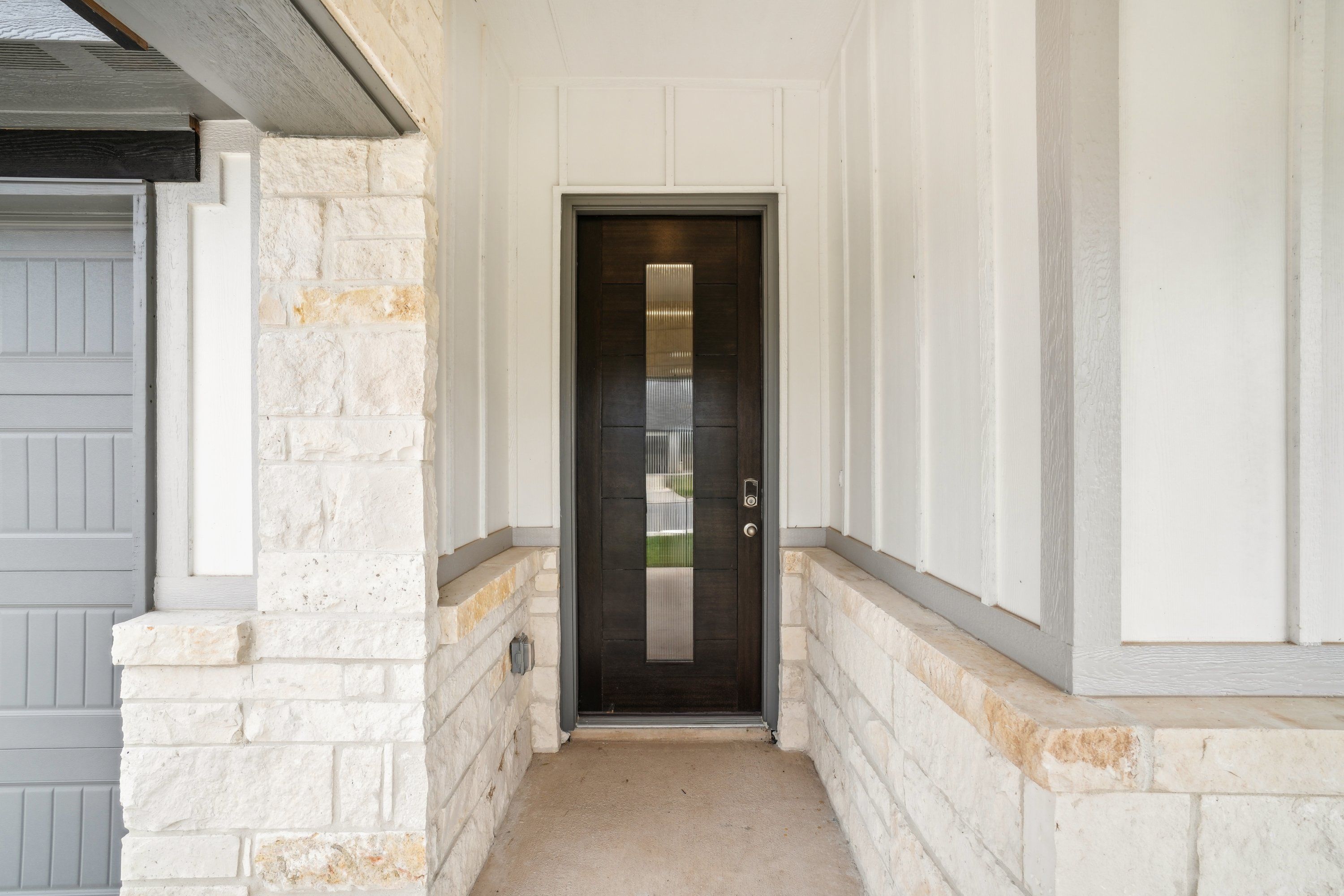 Front exterior of the Oleander floorplan at a Meritage Homes community.