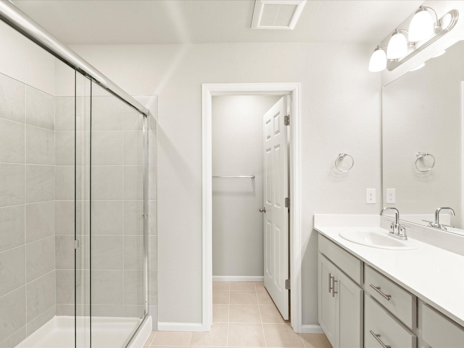 The Cameron floorplan interior image taken at a Meritage Homes community in Broomfield, CO.