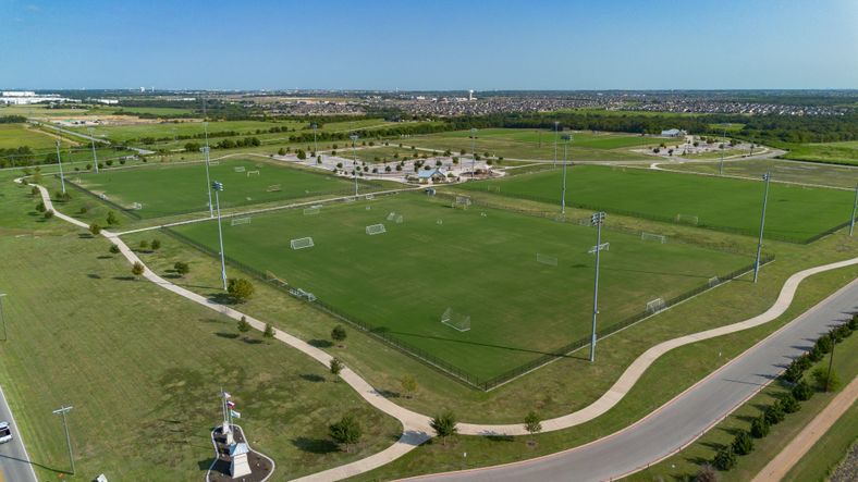 There's lots of space for outdoor activities at the nearby 1849 Park.