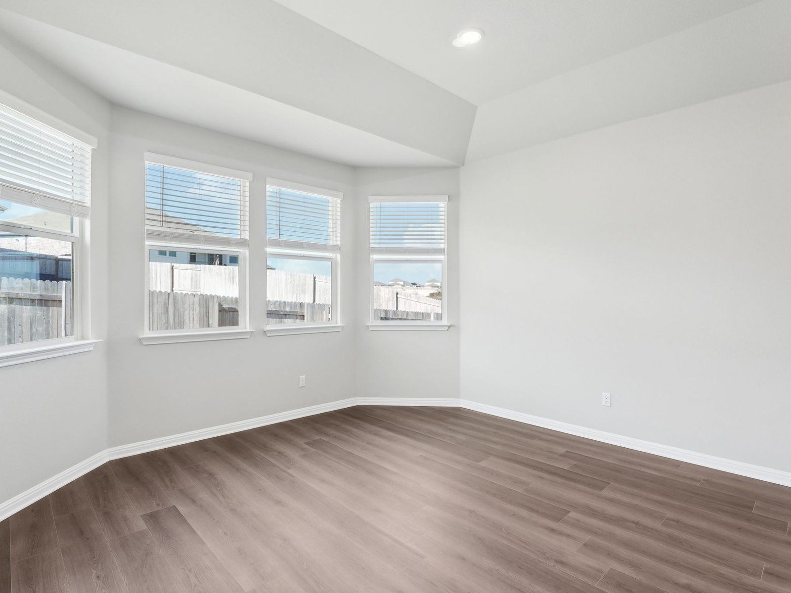 The Valor (540) Floorplan