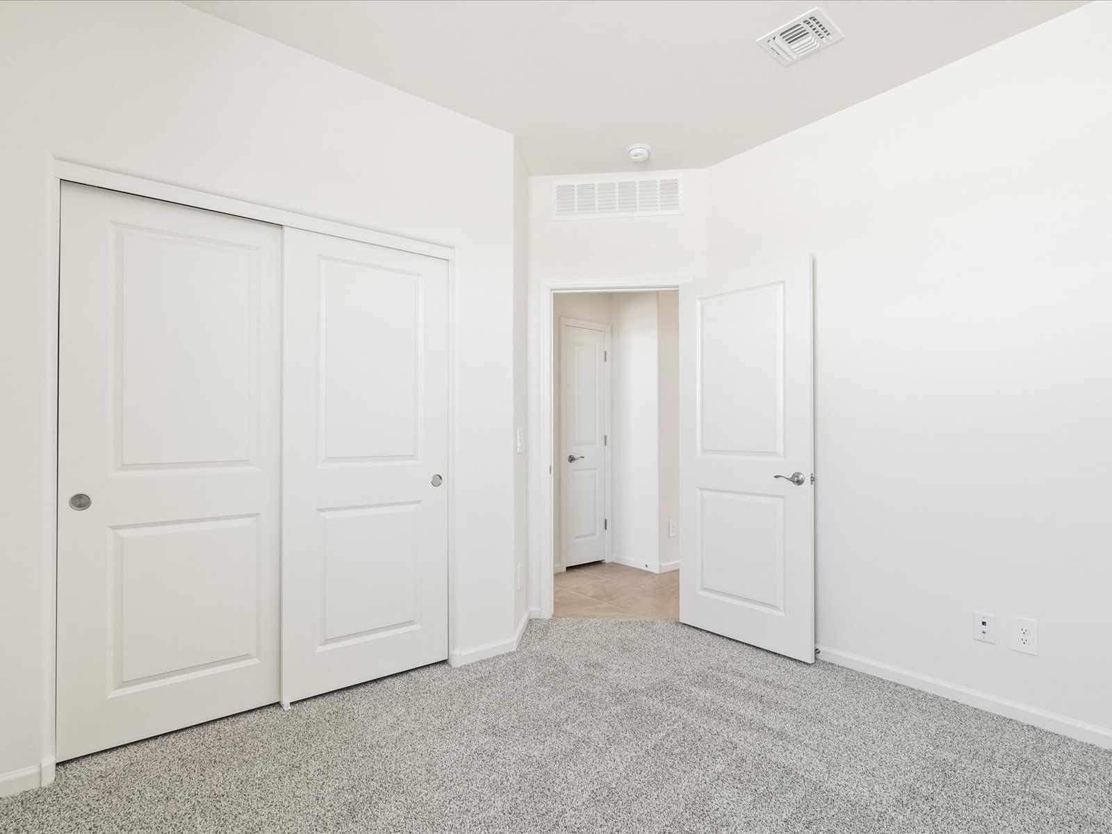 Welcome to the 1460 floorplan.