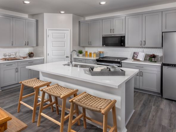 Expertly designed, state-of-the-art kitchens crafted with style and functionality in mind.
