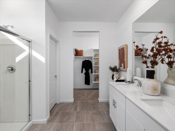Primary Bathroom in Leslie Floorplan modeled at Allure Vista