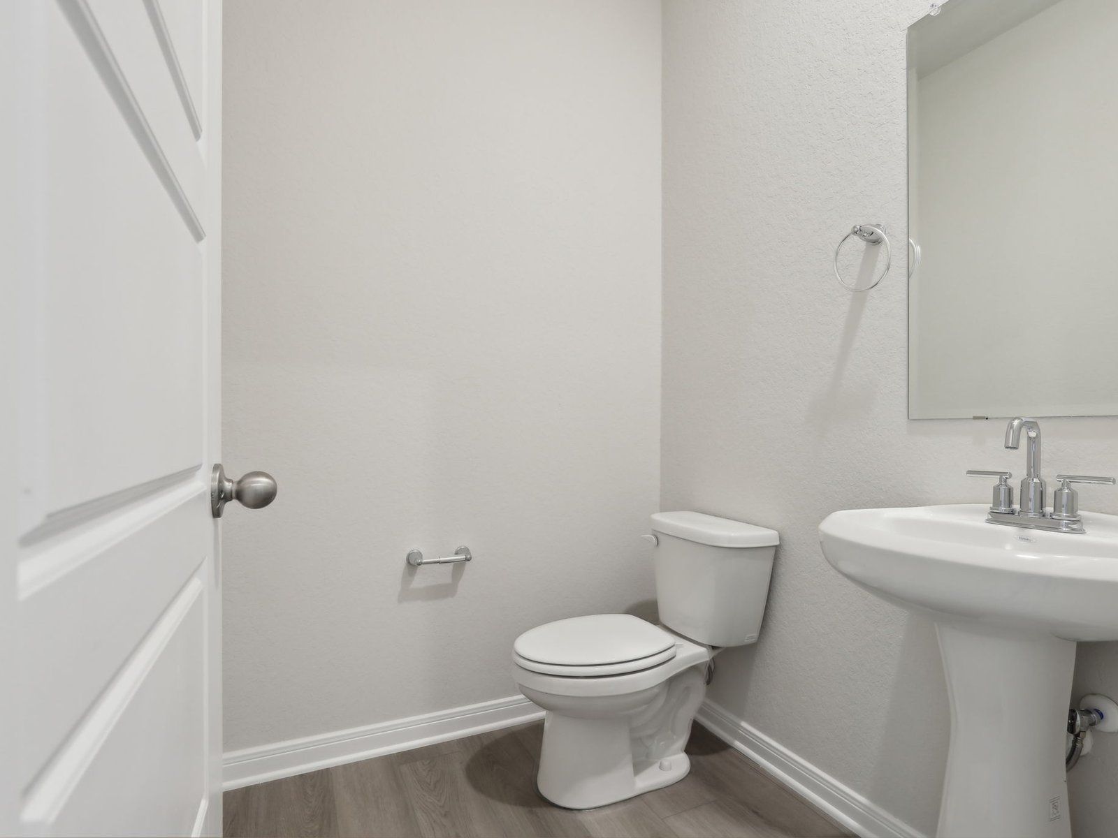 SAN_Legendary Trails_Fitzhugh_C402_Powder Room_120 Shelton Pass_026.jpg