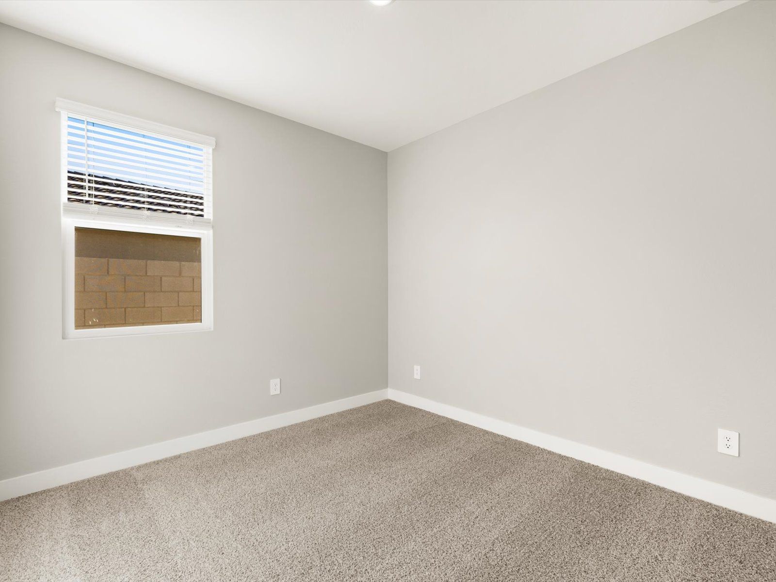 17866 W Elm Street (Lark)